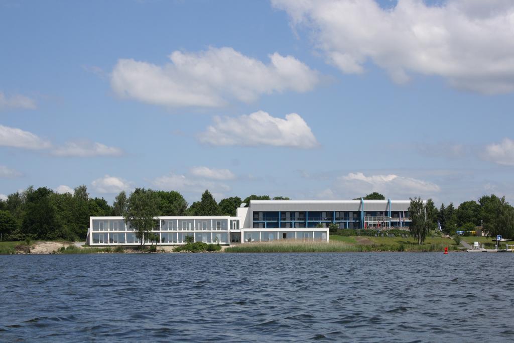 Strandhotel Senftenberger See Extérieur photo