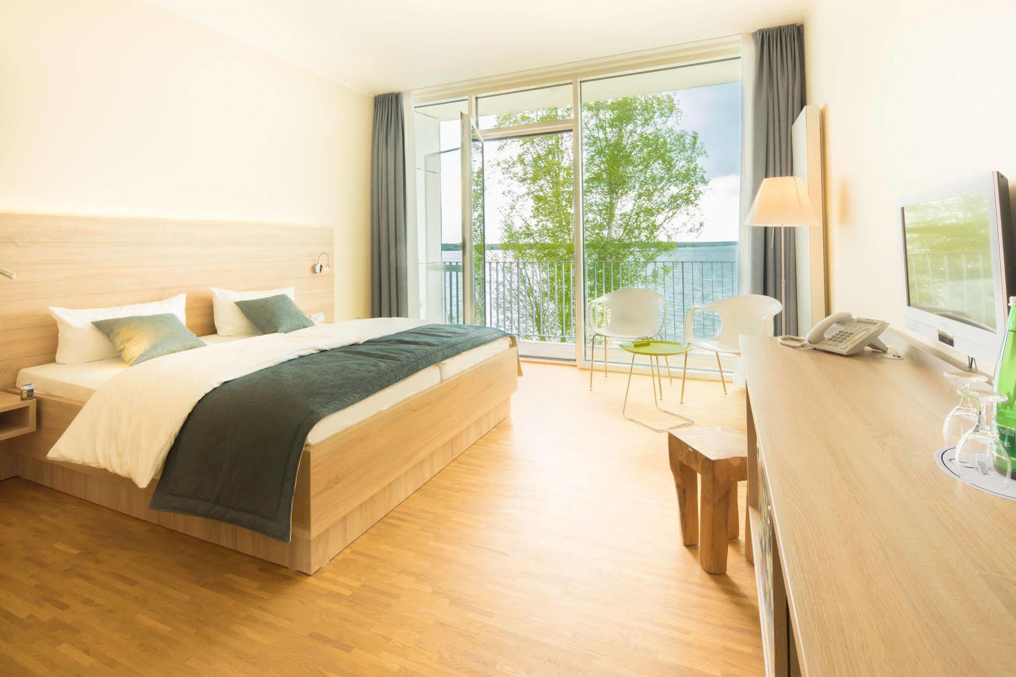 Strandhotel Senftenberger See Extérieur photo