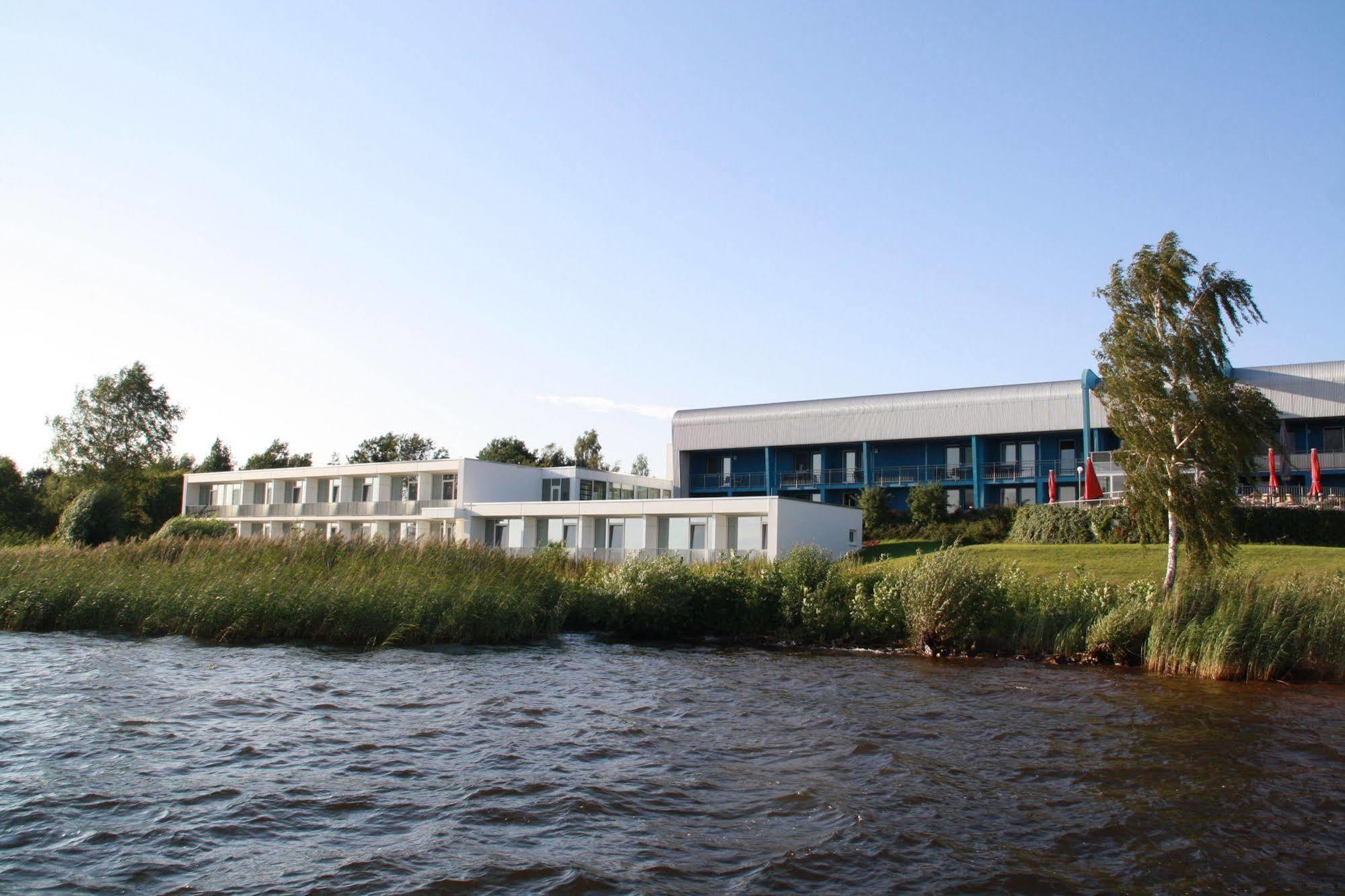 Strandhotel Senftenberger See Extérieur photo