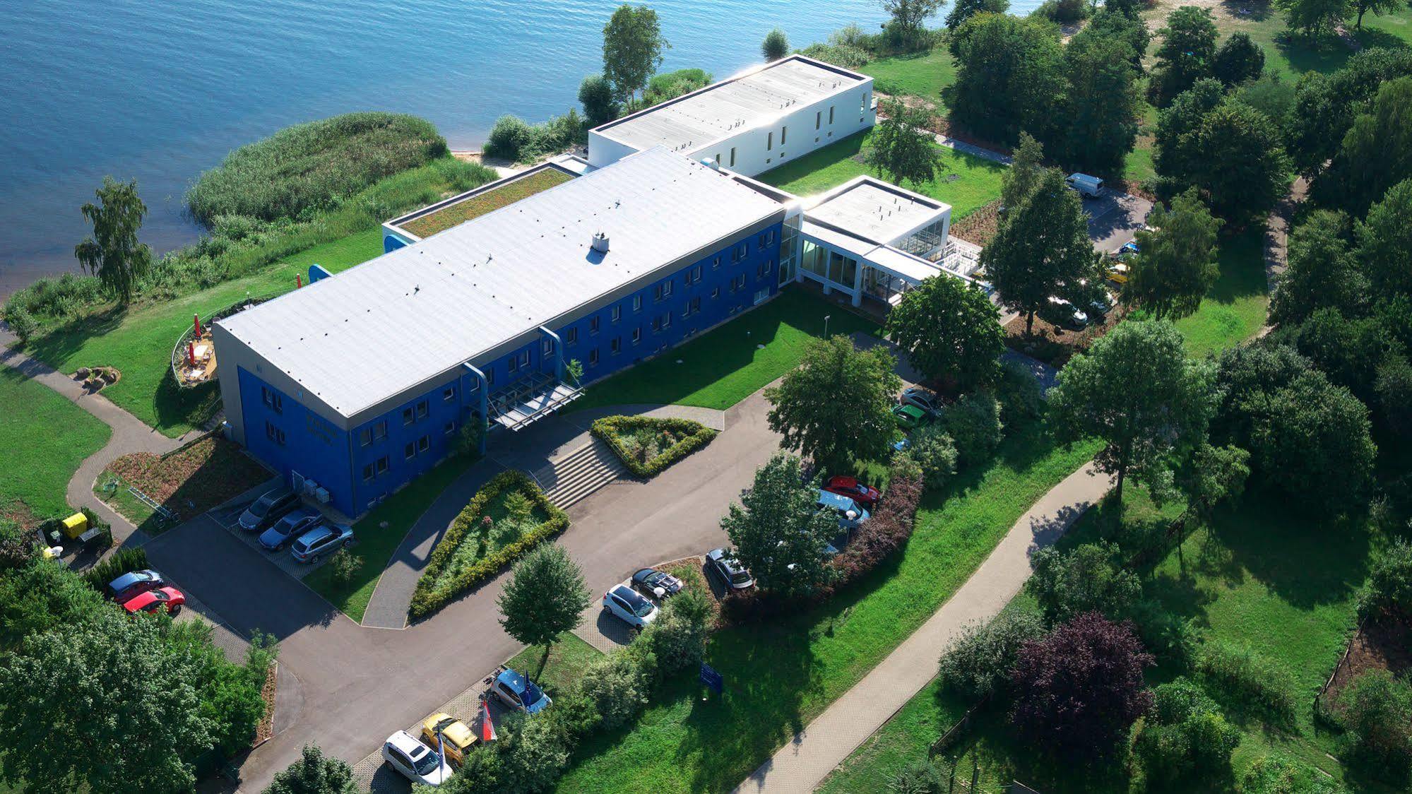 Strandhotel Senftenberger See Extérieur photo